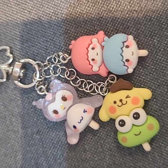 Sanrio character key chain - Picture 2 of 7